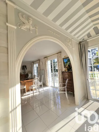 House at Saint-Roch (37390)