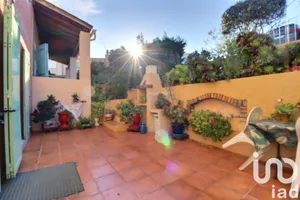 Maison à Roquebrune-sur-Argens (83520)