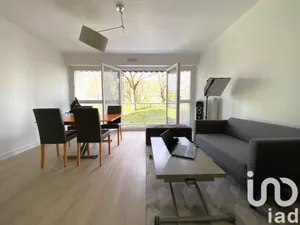Apartment at Lormont (33310)