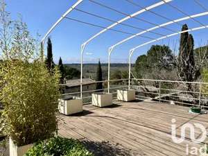 Maison de village à Uzès (30700)