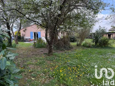 Maison traditionnelle à Le Pian-sur-Garonne (33490)