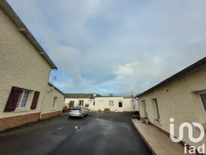Building at Saint-Quentin (02100)