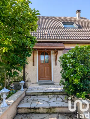 Maison traditionnelle à Beynes (78650)
