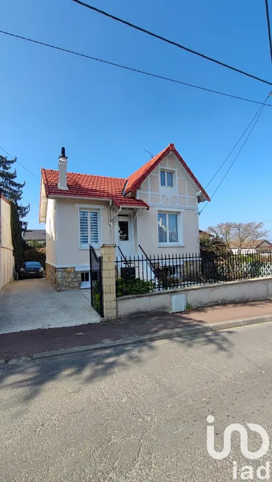 House at Domont (95330)