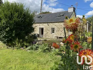 Maison de campagne à Collorec (29530)