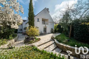 Maison traditionnelle à Jouars-Pontchartrain (78760)