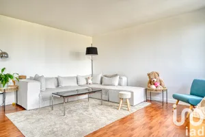 Apartment at Bagneux (92220)
