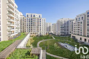 Apartment at Saint-Ouen-sur-Seine (93400)
