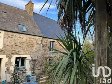 House in Saint-Père-Marc-en-Poulet (35430)