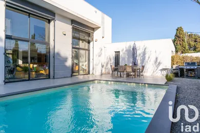 Architectural house at Six-Fours-les-Plages (83140)