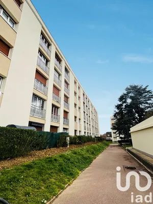 Apartment in Chilly-Mazarin (91380)