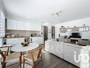 Apartment at Pontault-Combault (77340)
