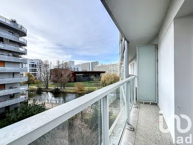 Appartement à Bordeaux (33300)