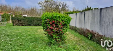 Building plot at Saint-Xandre (17138)