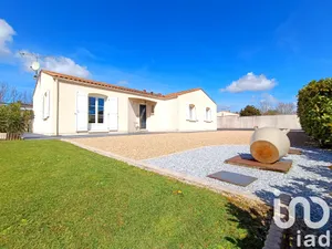 Detached house in Sainte-Même (17770)