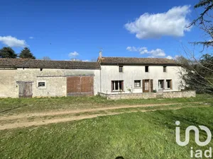 Maison de campagne à Mairé-Levescault (79190)