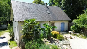 House at Argentat (19400)
