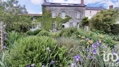 Maison de ville à BEAUPREAU-EN-MAUGES (49510)