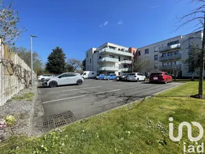Parking à Faches-Thumesnil (59155)