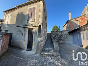 House at Louvres (95380)