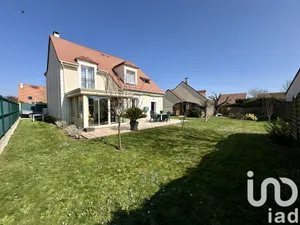 Maison à Le Coudray-Montceaux (91830)