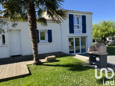 House in Saint-Romain-de-Benet (17600)