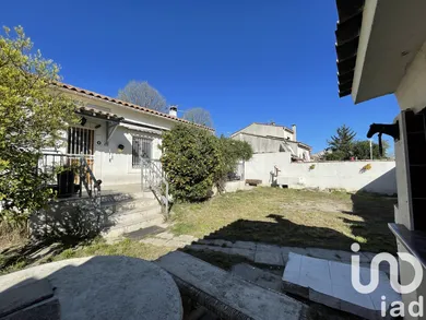 House in Arles (13200)