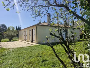 Traditional house at Pineuilh (33220)