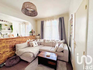 Studio at Les Lilas (93260)