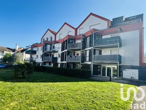 Apartment at Saint-Pierre-du-Perray (91280)