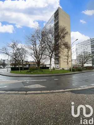 Apartment at Mont-Saint-Aignan (76130)