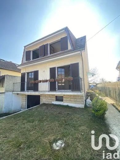 Detached house at Tremblay-en-France (93290)