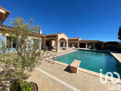 Traditional house at Le Plan-de-la-Tour (83120)