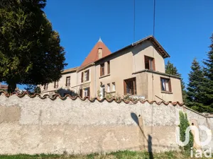 Traditional house at Neulise (42590)