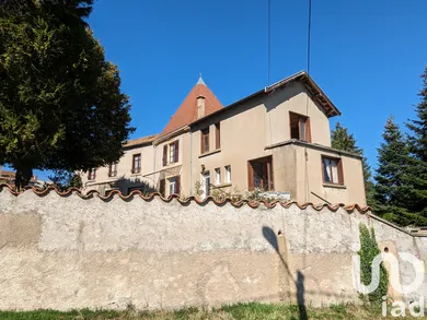 Maison traditionnelle à Neulise (42590)