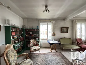 Apartment at Paris (75016)