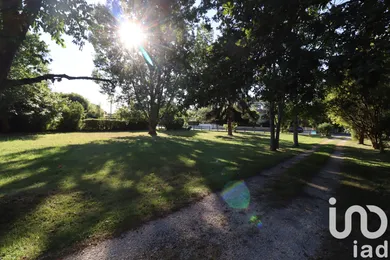 Land at Artigues-près-Bordeaux (33370)
