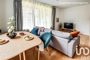 Apartment at Massy (91300)