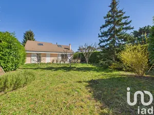 House at Thiais (94320)