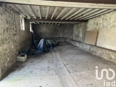 Grange à Villeneuve-la-Guyard (89340) — 4/6