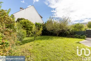 Pavillon à Viry-Châtillon (91170)