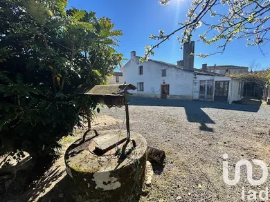 House at Saint-Germain-de-Longue-Chaume (79200)