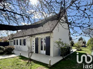 Maison traditionnelle à Réau (77550)