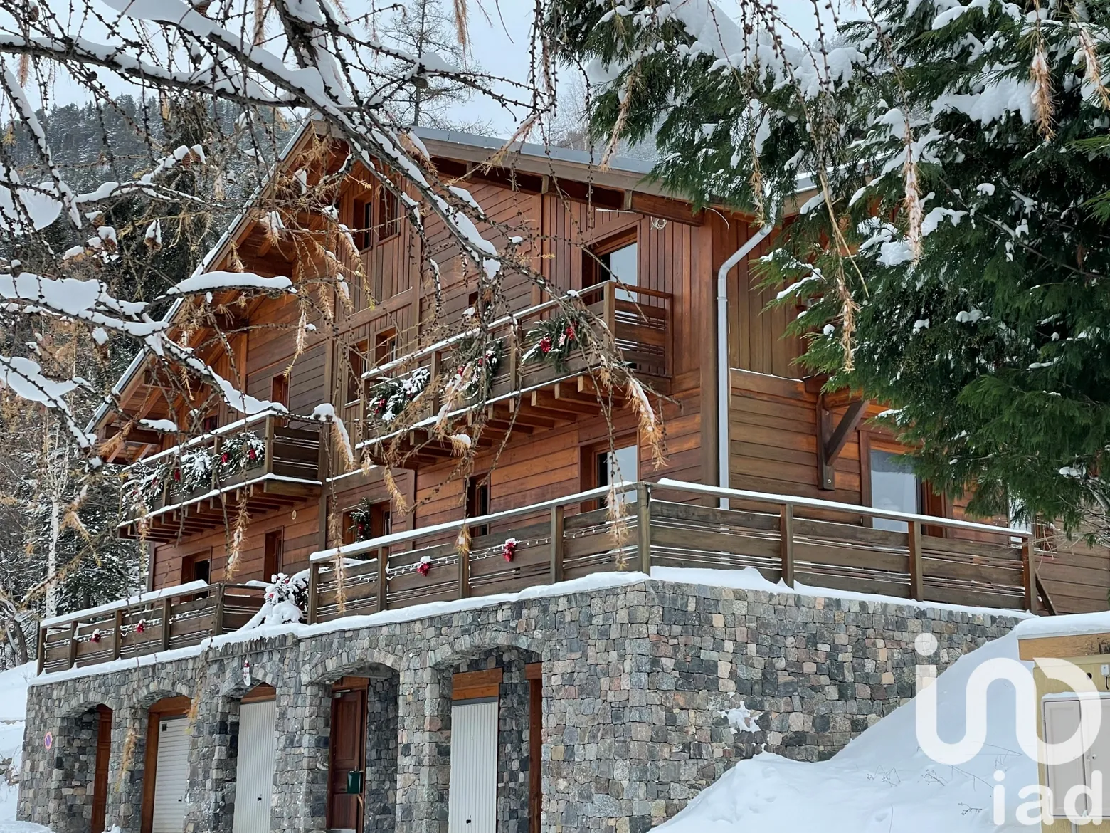 Vente immeuble 218 m² à Modane (73500) - 2094894 — 2