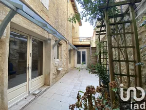 Townhouse at Sainte-Foy-la-Grande (33220)