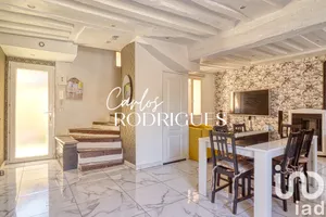 House at Montmagny (95360)