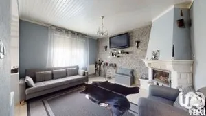 House at Trappes (78190)