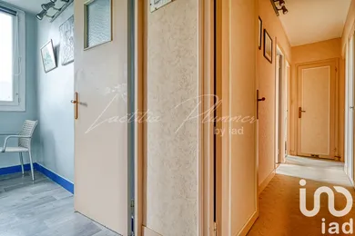 Apartment at Versailles (78000) — 11/18