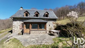 Maison traditionnelle à Condat (15190)
