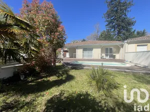 House at Belin-Béliet (33830)